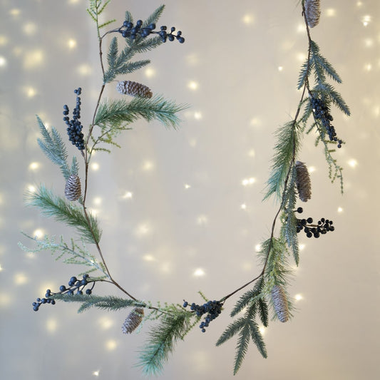 Blueberry & Fircone Garland — Natural Winter Foliage