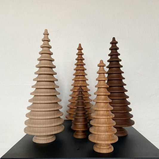 Circle Wooden Christmas Trees - Oiled Oak