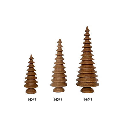 Circle Wooden Christmas Trees - Oiled Oak