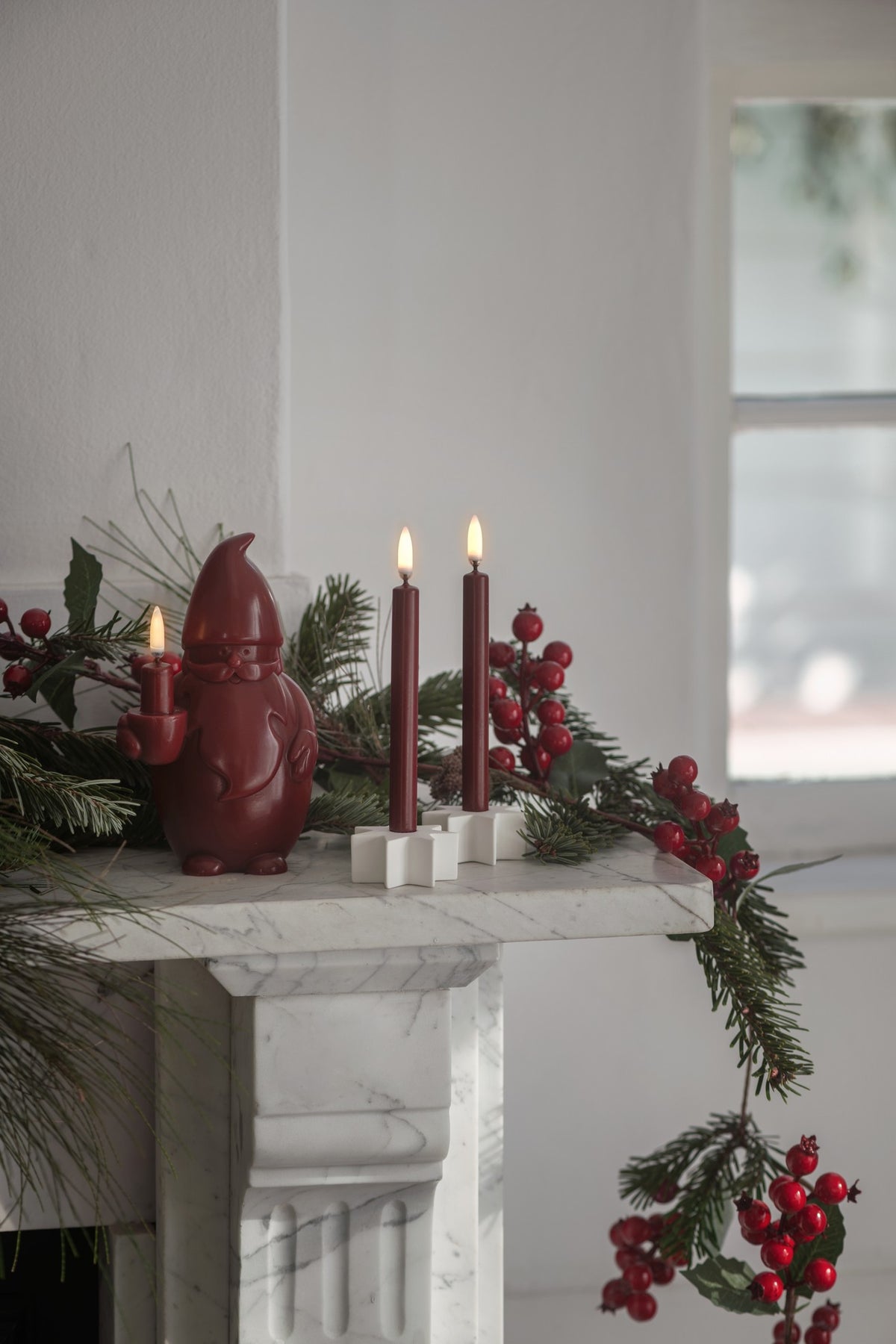 Santa Claus LED Candle, Carmine Red, 10x17cm