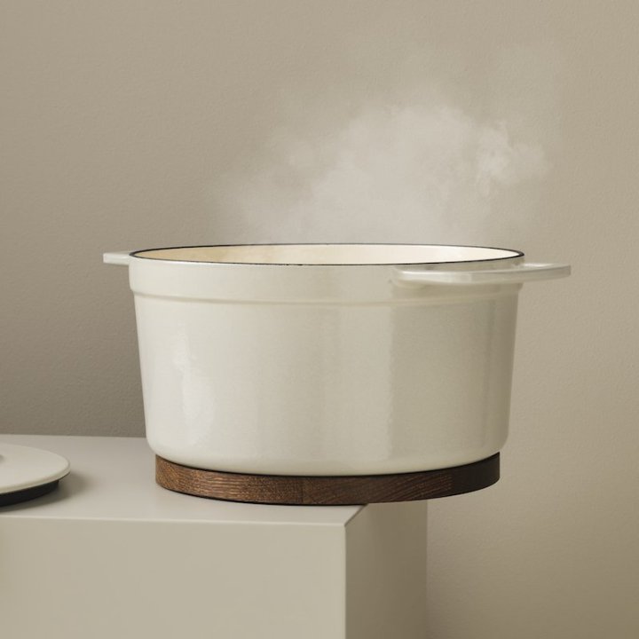 Pre-Order | Magnetic Oak Trivet - Smoked Oak, D20cm