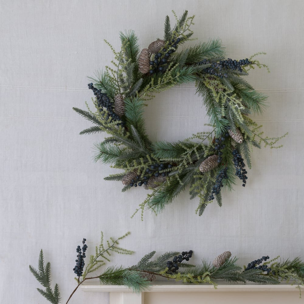 Blueberry & Fircone Garland — Natural Winter Foliage