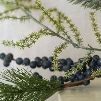 Blueberry & Fircone Garland — Natural Winter Foliage