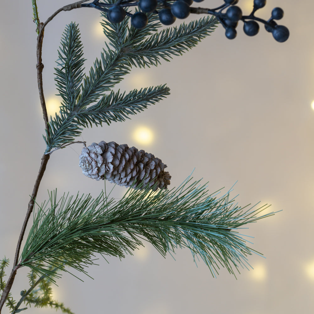 Blueberry & Fircone Garland — Natural Winter Foliage