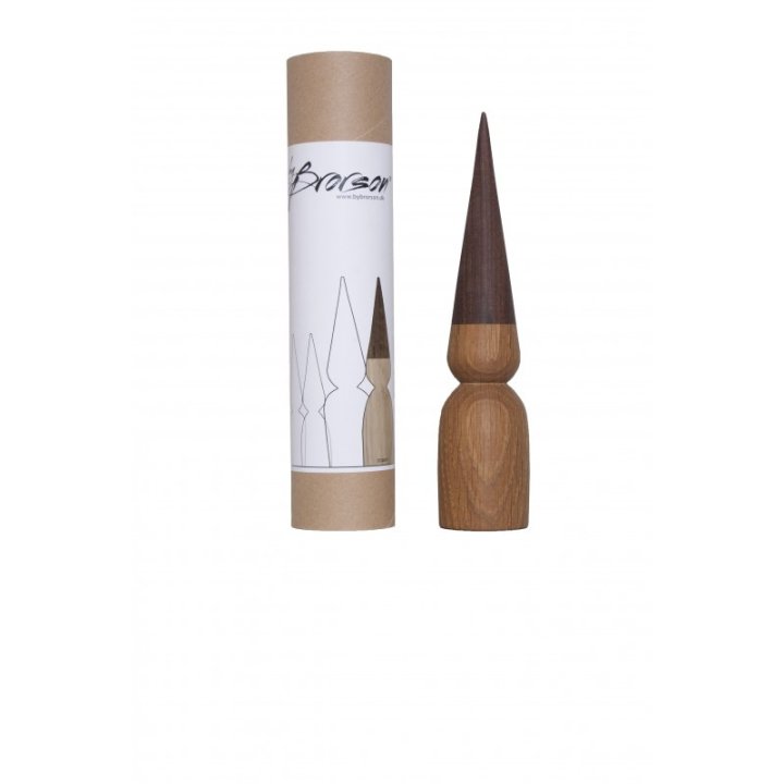 Pre-Order | Caroline & Christian Wooden Elves 18.5cm - Oak & Walnut