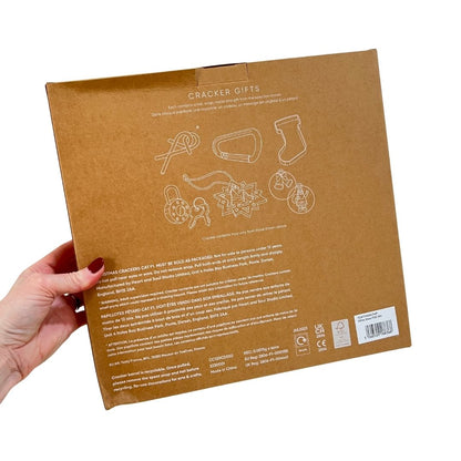 Stars & Snow Christmas Crackers Box of 6